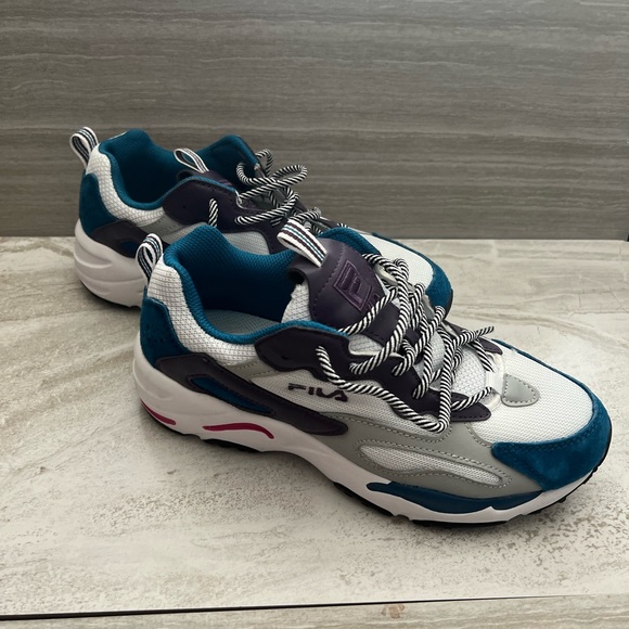 FILA shoes - Picture 3 of 5